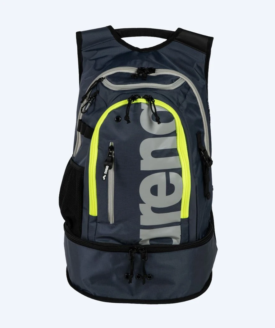 Arena Fastpack 3.0 simväska 40 liter i mörkblått